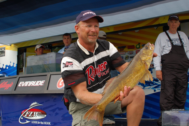 B2FBCBF9-5441-4137-807F-3F9D0BE601FC