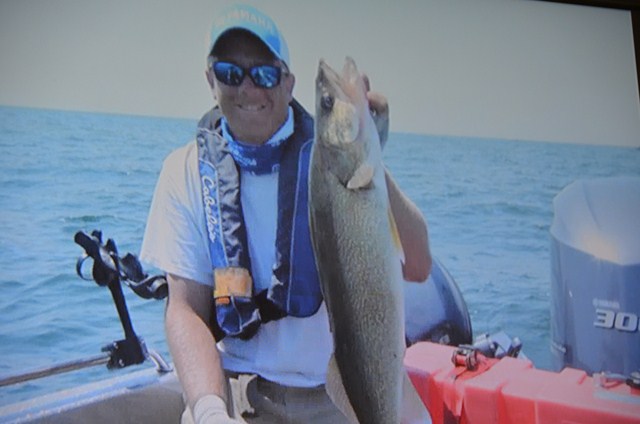 B304C072-DDAC-4578-9593-B293A6E39FD2