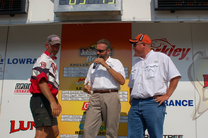 B3300FB2-40F5-4393-BFC8-34A7643076D6