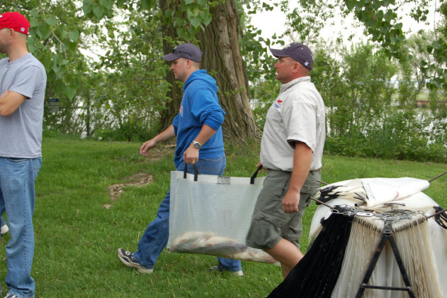 B352F5F9-E3CE-4647-9C9B-06F9A4E583D8