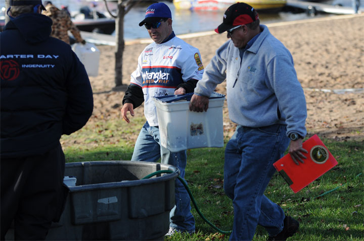 B367E7C2-A90D-4E5E-8840-121A74910A30