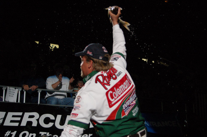 B3A00E70-C31E-4DDD-BABA-95CE81B5806B