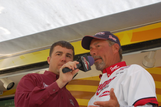 B3B348B0-22F0-4E71-9565-DFE3FA0177AC