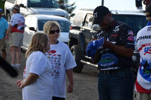 B3BAAE42-7C21-4789-A9C9-B7FEAA6673CB