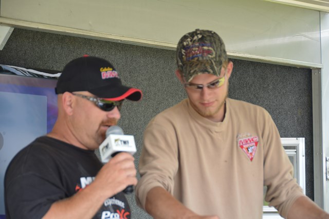 B4025E40-0ADD-4FEF-9DF9-3FEB080408C5