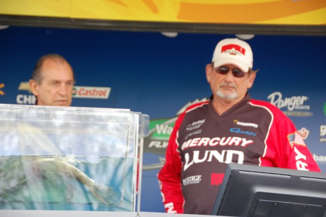 B40517EC-AB5B-497E-AD97-6D93AEF78655