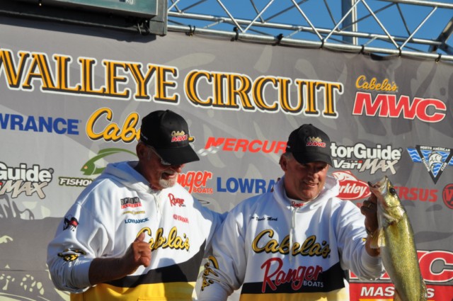 B40D0856-B767-452E-9C75-9FD6FECF0CC3