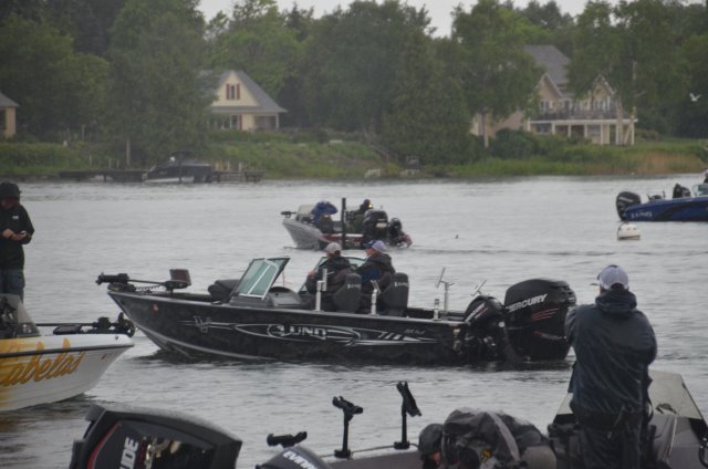 B419806E-A7C3-40C6-9373-0C5E937A2B5D