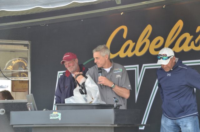 B43162C8-2047-4F0B-8A70-A8F85E13D55A