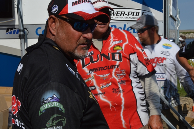 B44896E3-82F9-4ED5-B8A2-E04B127296EE