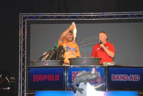 B4680381-F002-47C0-89AE-2A8BD3C88743