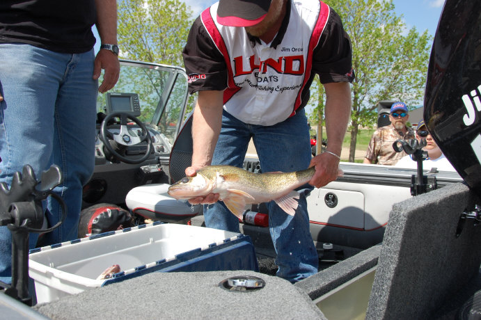 B46A014C-7B9A-446A-8EF1-8E16A8271AE8