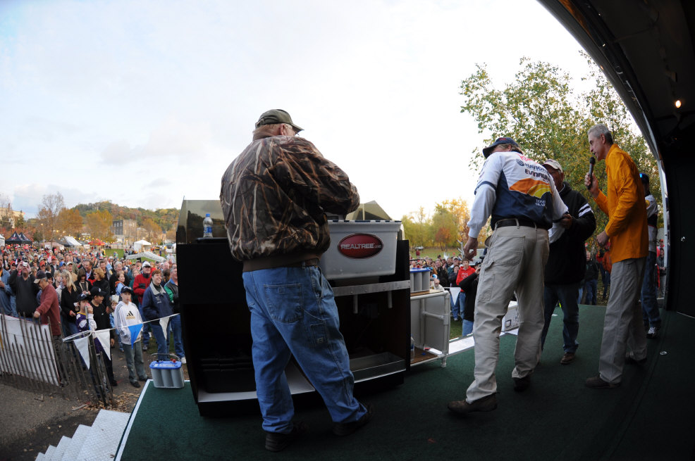 B46E84DA-D4E8-4E11-A351-183307F0C543