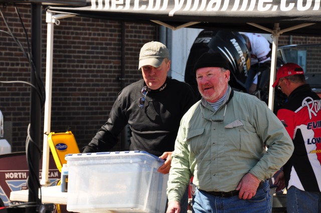 B4BED08F-6E6A-4810-81C1-58A9D81D6394