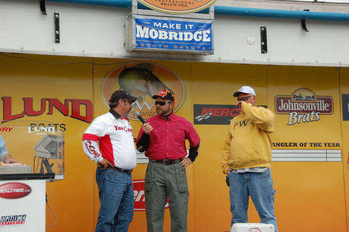 B4D7EE66-FBD1-4B35-91E9-256B6D7A8F29