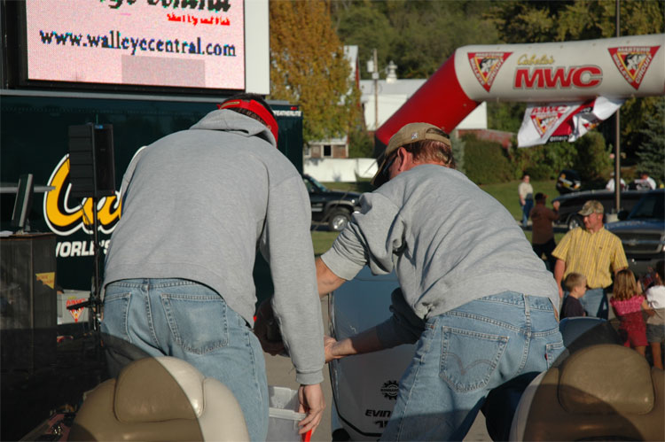 B4DE0A3B-70B9-443D-98F9-39ADB444C958