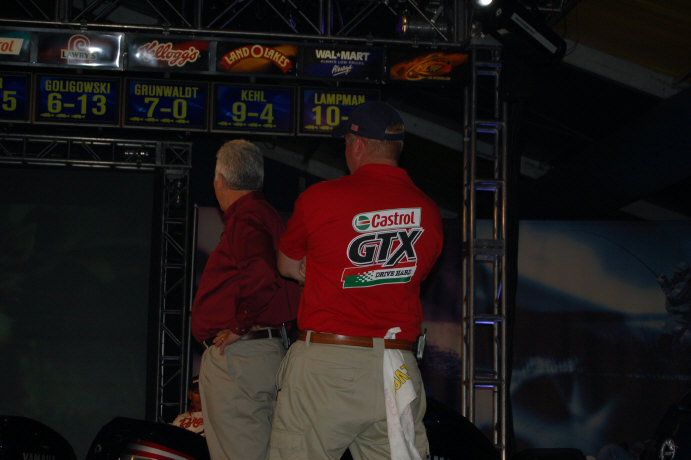 B4E06147-E7C4-44FF-A539-6D773B13BBB2