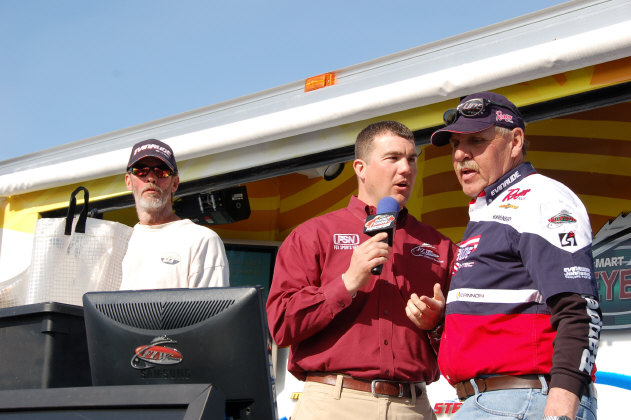 B50DAD9C-9F48-4EB1-9D99-733F6524D3E7