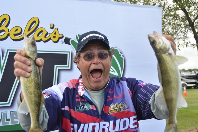 B51FF44C-DE13-41DE-B6E6-195C195B3B0F