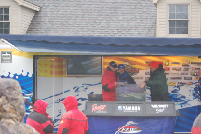 B5909F09-2FE3-48F7-84E2-D961E1B68341