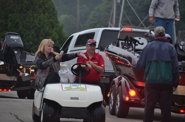 B5957D3F-E2F9-44EE-8A16-672374540006