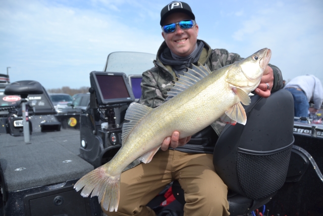 B5ADFD88-381D-4242-9108-C6F4D0827F6E