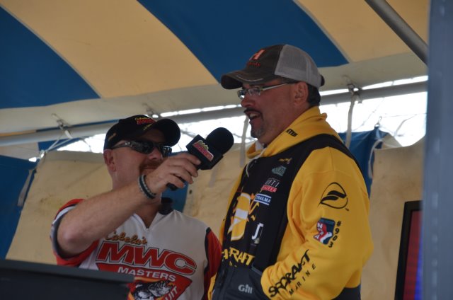 B5EEFA12-B118-402B-9E54-5D4595DB5155