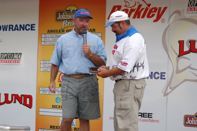 B5F467D4-253D-4D6D-90D2-2382D9085721