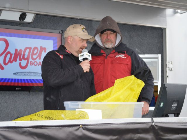 B604626E-AA5E-4151-894A-BB5AFF8D182D