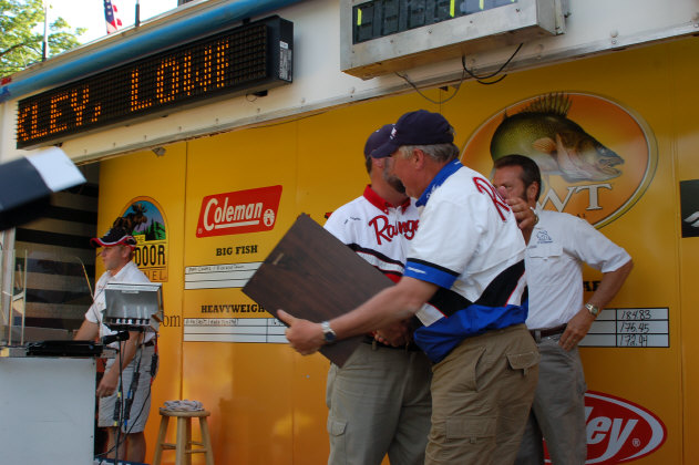 B60F8656-4E4D-4A6D-86F9-D1671CF8B1F8