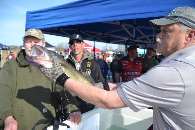 B6296DF6-FD8D-4972-B65A-385F18ACC393