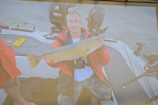 B676E657-D425-4782-B15A-0D7687A77F23