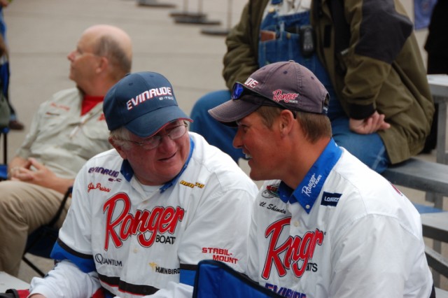 B68C9BAA-CEAD-4ED4-856F-873E225ADCE6