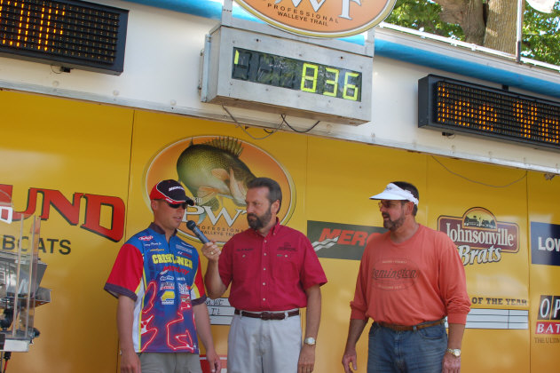 B695F2A3-2E28-492A-809B-BD8E9CAD6E87