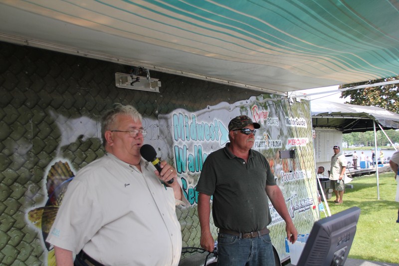 B6B0DFD9-6989-4883-9043-40BD58AD0B0D