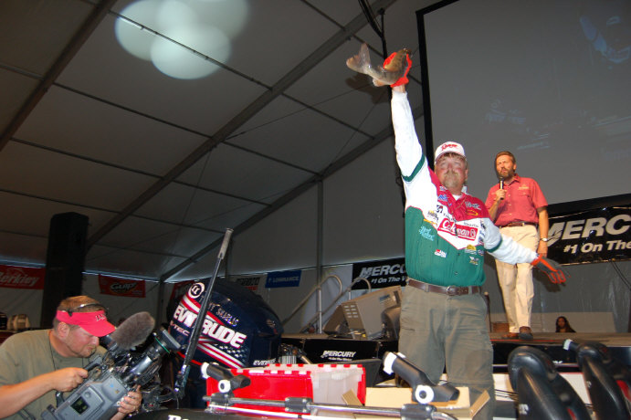 B6B57037-A687-4694-83A1-5A022CA4DCA9