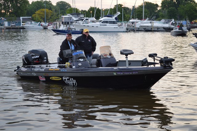 B6CDCD1B-0B53-48EE-8A51-6465CDD5B64A