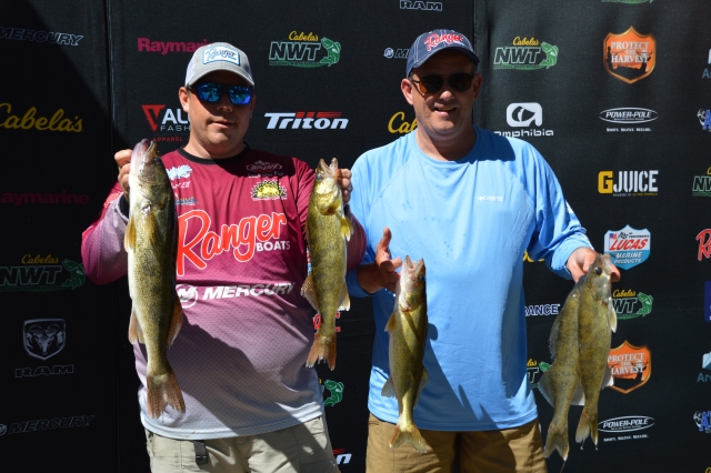 B6E30872-1C95-4F59-8B2A-38420F914BB9