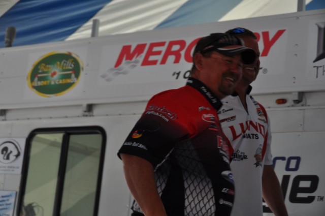 B6E4465C-C7C2-4C26-A969-5A49A88B8024