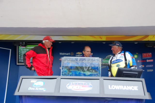 B6EF22C4-1B1C-4F36-84F7-2E3686E3BDE7