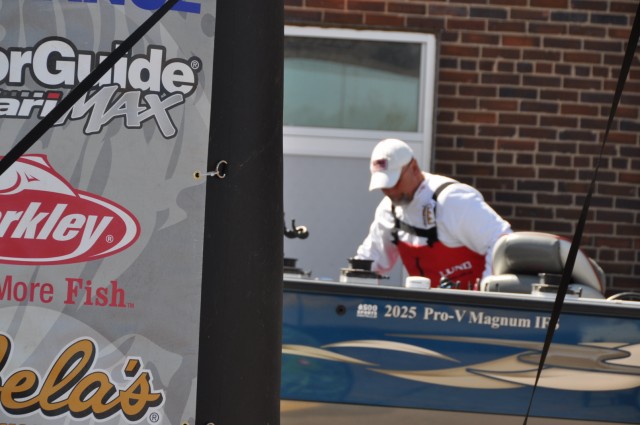 B7051B35-70D4-48A8-A1AA-726369FE2E37