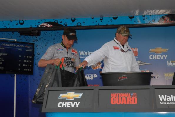 B706B77F-25BD-4DD5-B550-B08AAE9C1A31