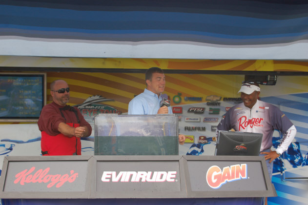 B7105A55-44BF-4ED0-AEA4-6774186AF769