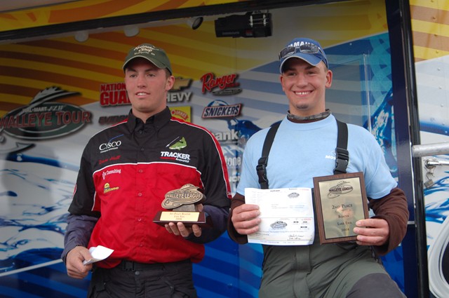 B7254E40-D4C7-40FB-8CFA-A34C1F8C9A57