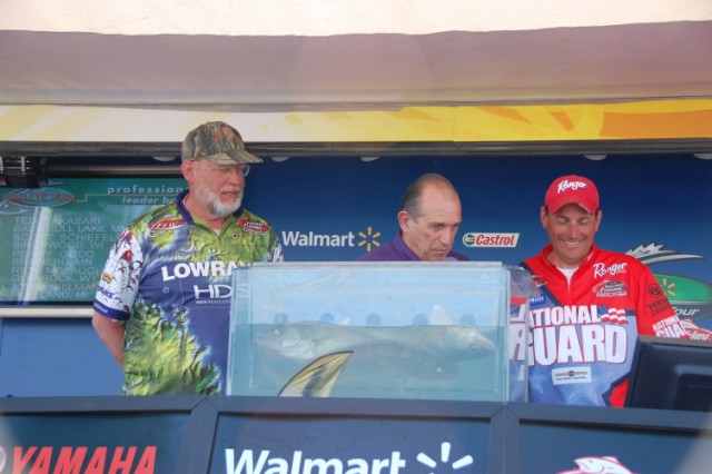 B747E3C8-9940-4CBD-BDDC-75E301DD64D7