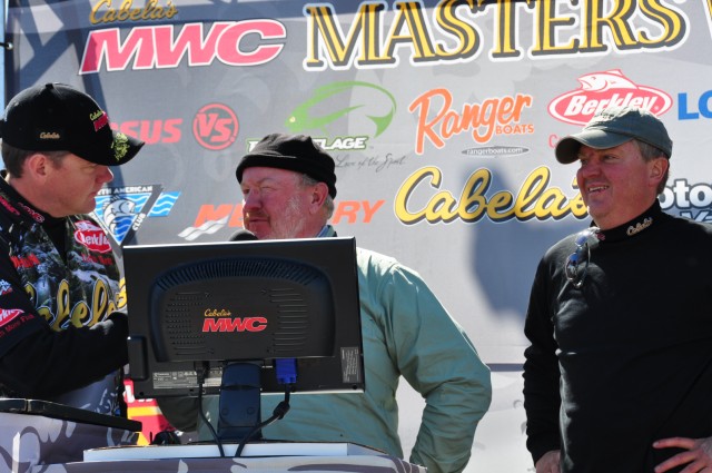 B76A253D-A4C1-42B2-B7F4-396D0364F22E