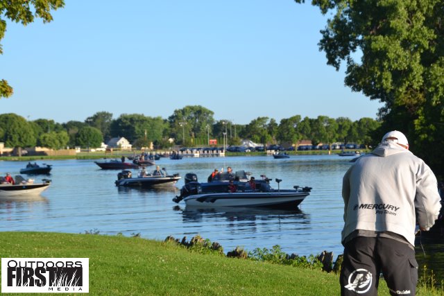 B7789CFB-4AE8-40B8-807D-DC1A1947F406