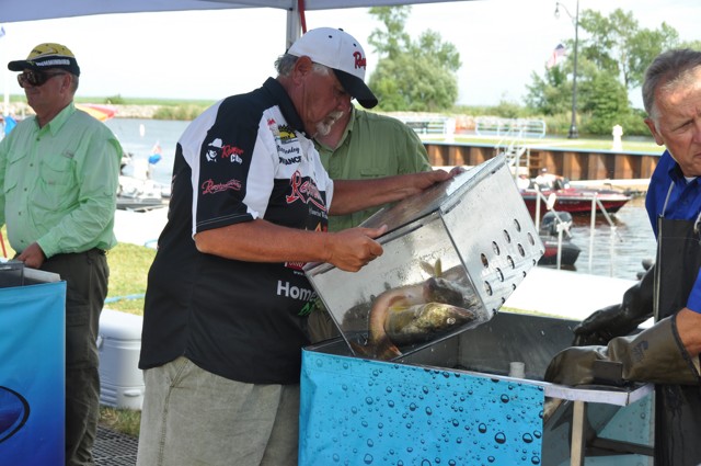 B77A5167-73B3-4610-A14E-2E8BD872F90C