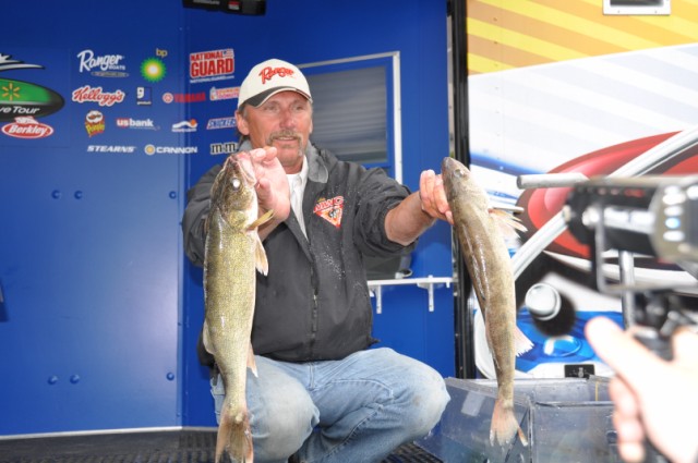 B7A04E36-930B-448E-BBF0-0AD0726991E2