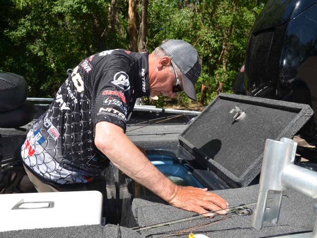 B7DF1540-14C1-4330-8455-C2EF8B0DDE28